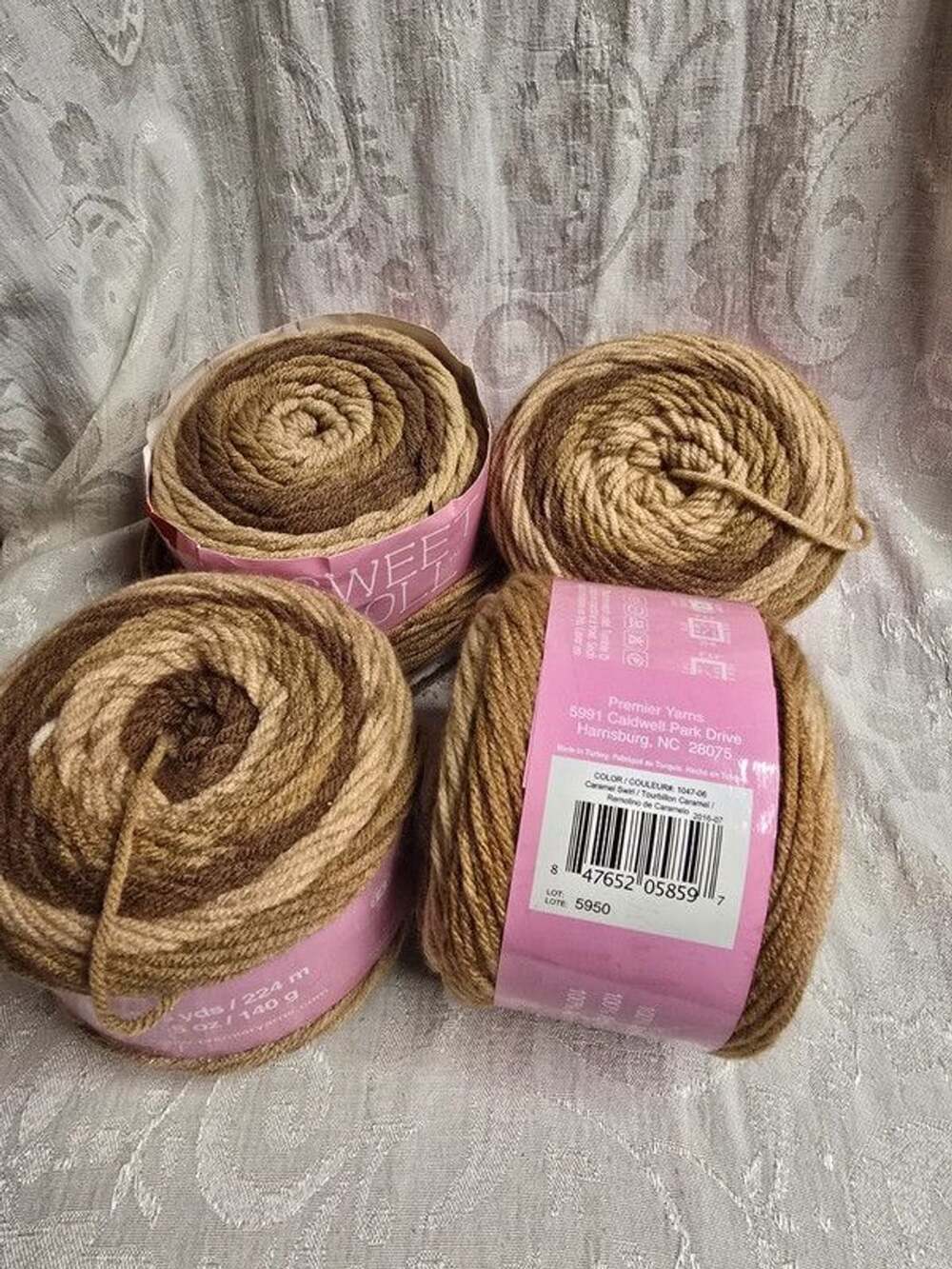 Sweet Roll cake yarn - Picture 2 of 4